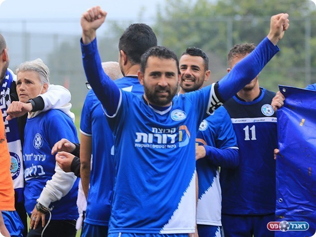 קפטן הקבוצה כפיר בן דוד (דאפר מחמיד)